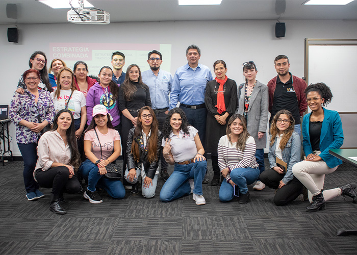 4ta feria de egresados emprendedores 0073