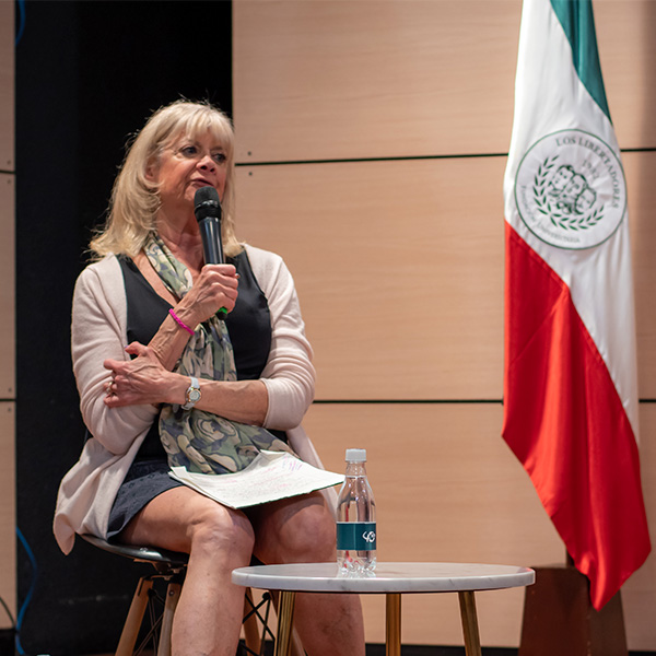 La Dra. Meredith Ringler es una pionera en psicóloga clínica y es experta en estrés postraumático